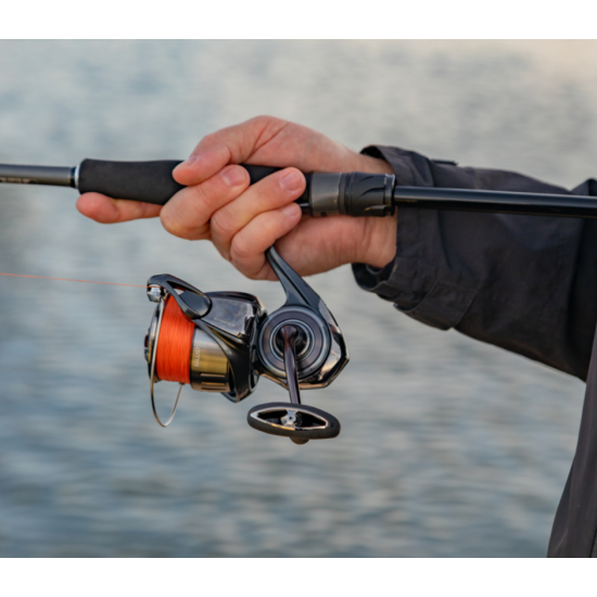 Carrete Daiwa Ballistic 25 HD 4000DCXHARK Spinning