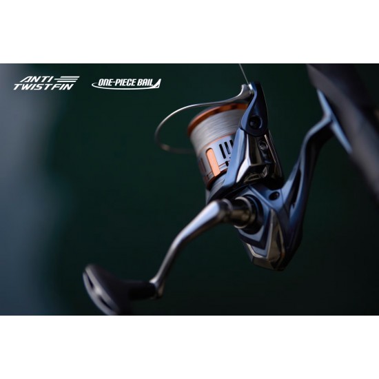 Carrete Shimano Nasci FD C3000 HG Spinning