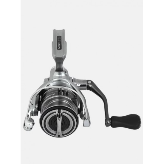 Carrete Shimano Nasci 2500 HGFC